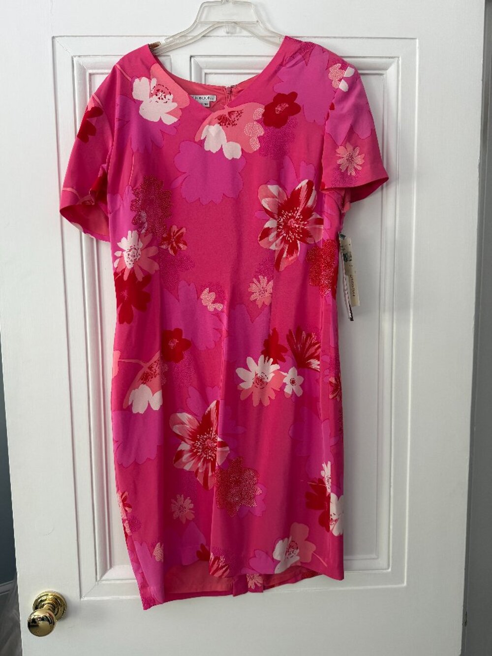 NWT Maggy London Pink Floral Dress